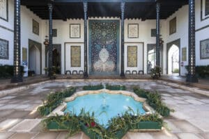 shangri la museum courtyard honolulu oahu